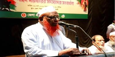 ‘মুক্তিযুদ্ধে বঙ্গবন্ধুর অবদান নেই’ বক্তব্য রাখায় বের করে দেওয়া হলো অনুষ্ঠান থেকে